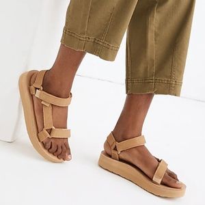 Teva Midform Universal Leather (size 8) NEW